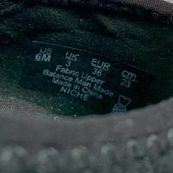 Bzees Niche Slip On Washable
Womens Slip Ons Black Mesh Fabric Size 6 - Picture 9 of 9